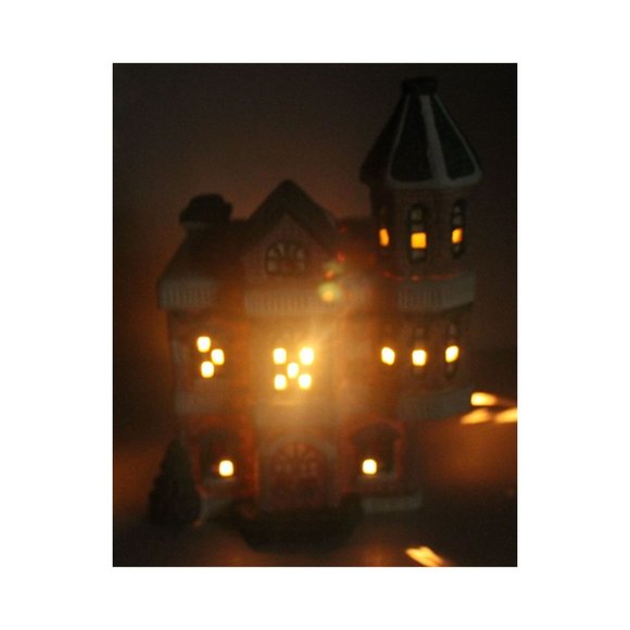 Vintage Porcelain Electric Lighted Christmas Village House - Picture 4 of 7